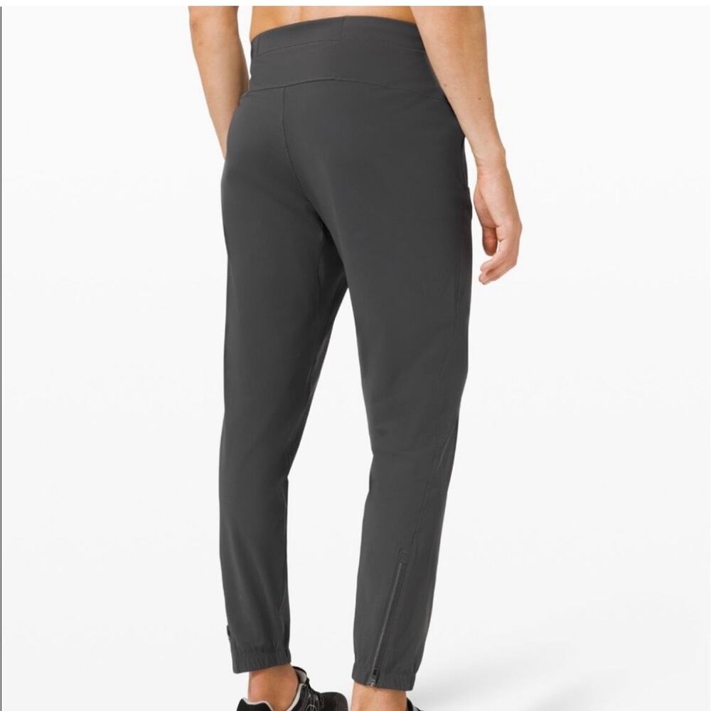 Lululemon Men’s Surge Jogger *Shorter - Picture 2 of 12